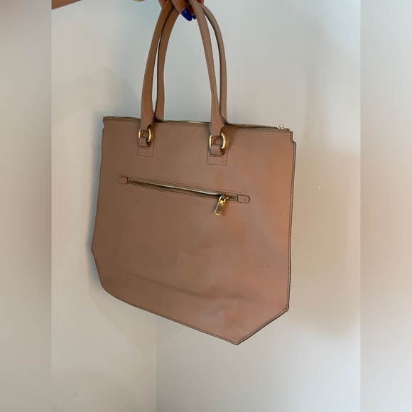 J Crew tan leather shoulder bag perfect for a laptop and travel - Picture 10 of 11
